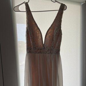 Lulu's white Lace and Sheer maxi dress with slit, size small